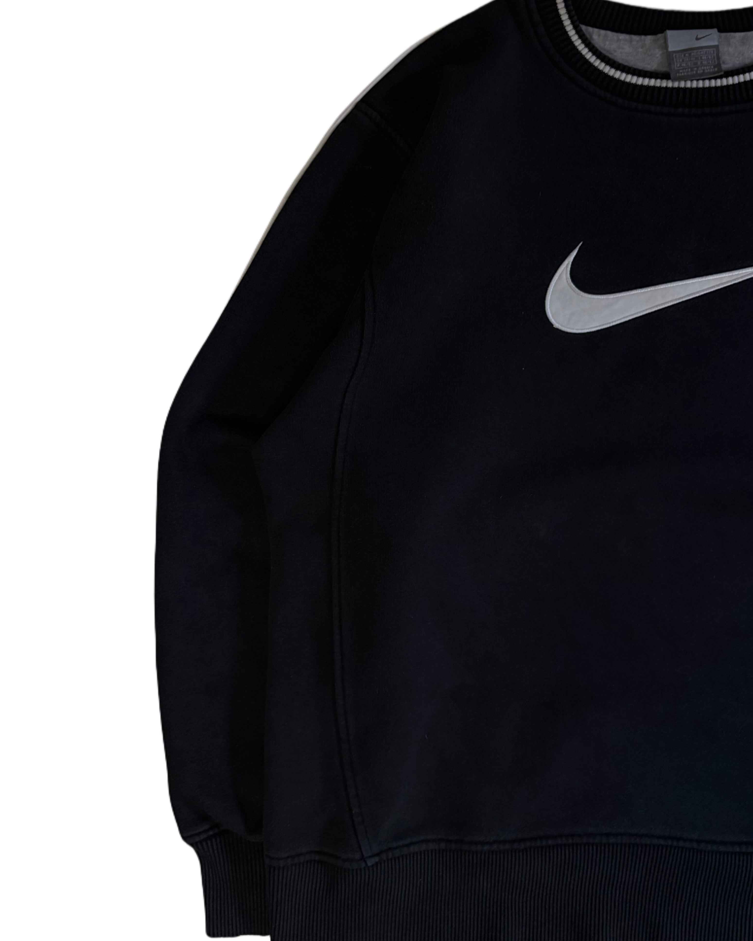 00s Nike Center Swoosh Crewneck Black (M) - Gods Thrift Athens