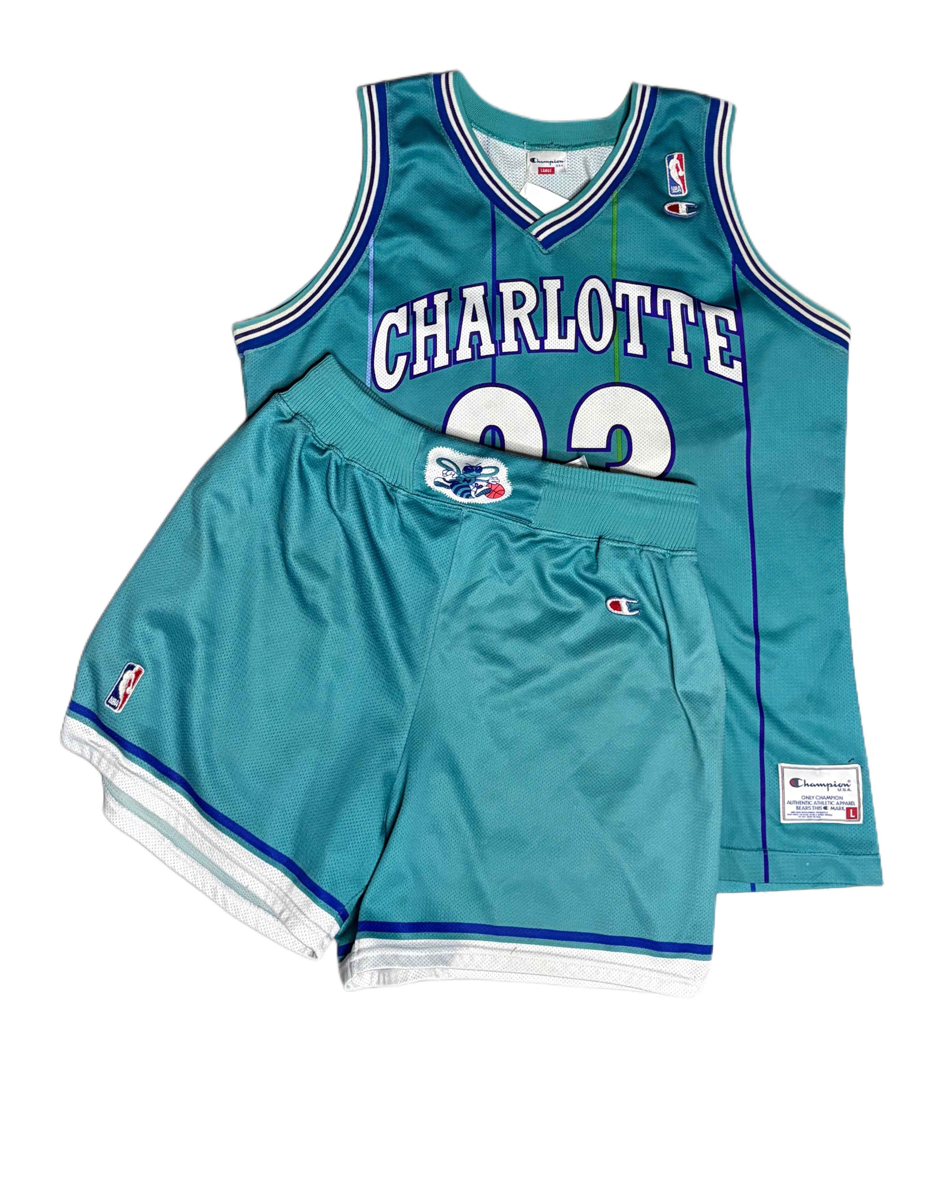 90s Champion NBA Charlotte Hornets Set Blue (L) - Gods Thrift Athens
