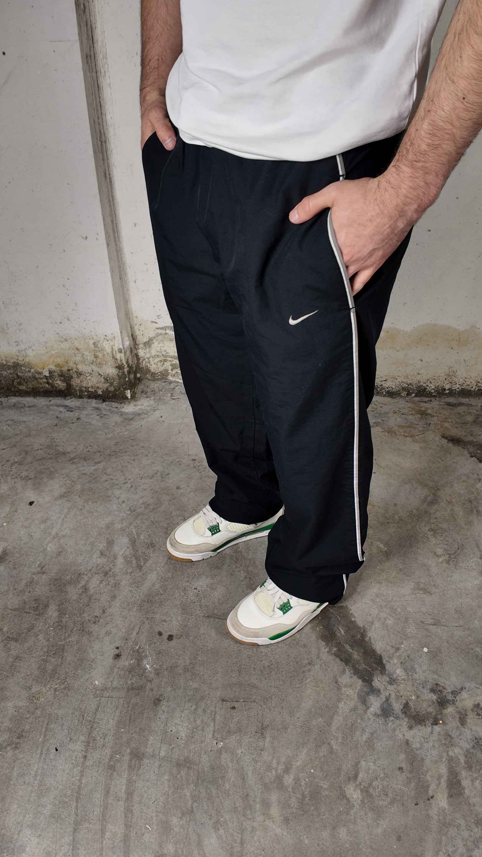 Vintage Nike Sweatpants Black (M)