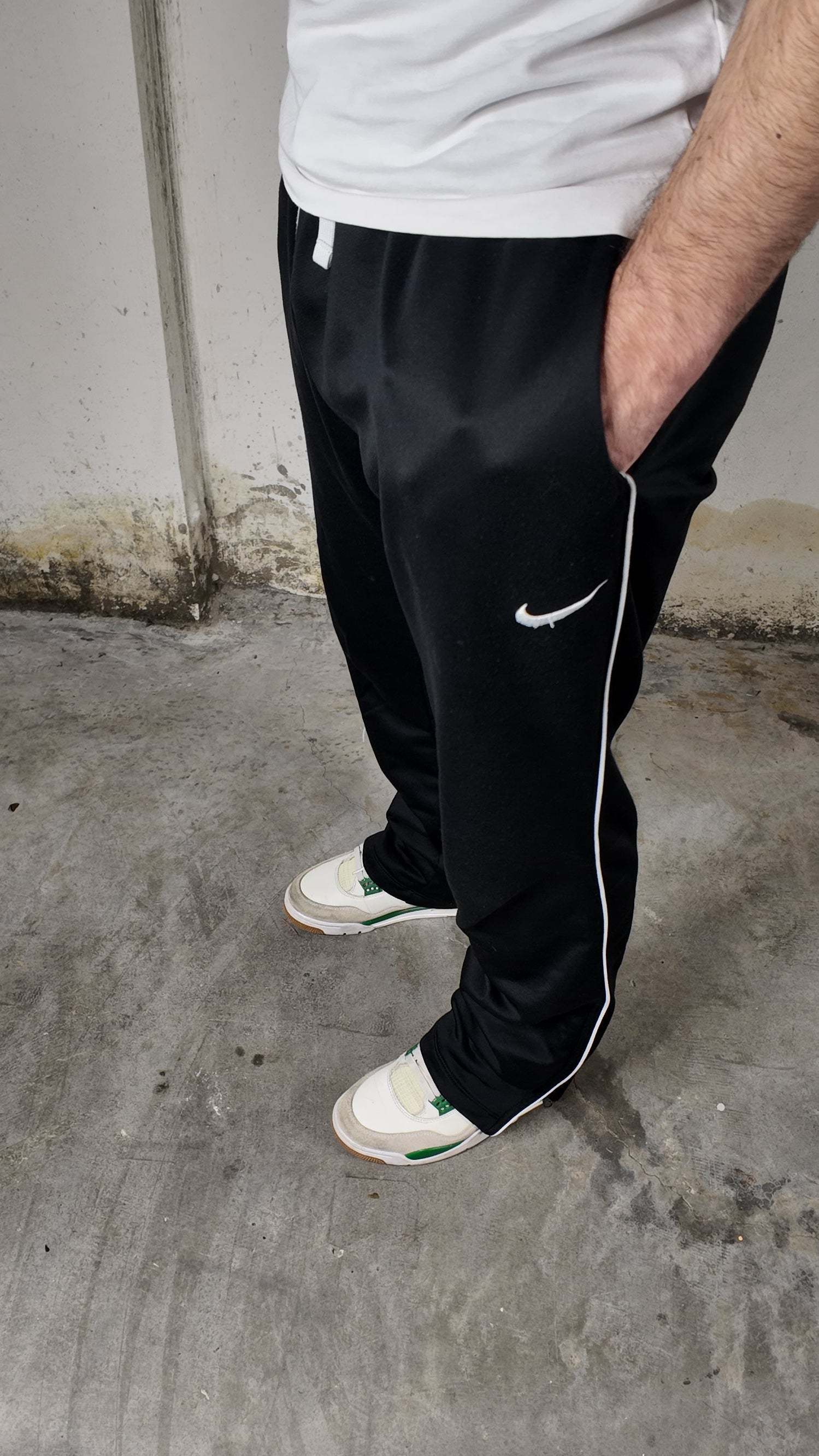 Vintage Nike Trackpants Black (XL)