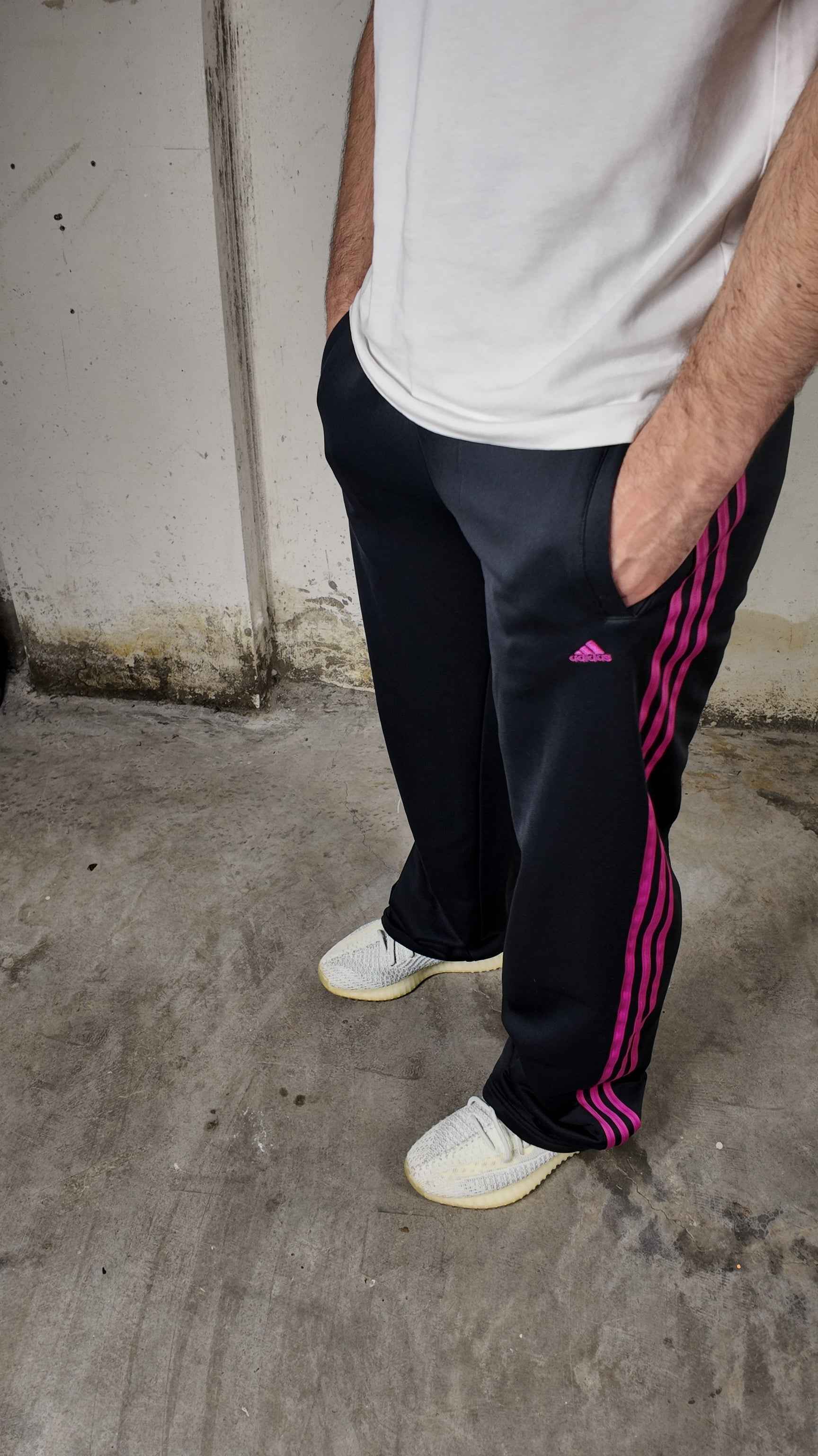 Vintage Adidas Sweatpants Black (Womens M)