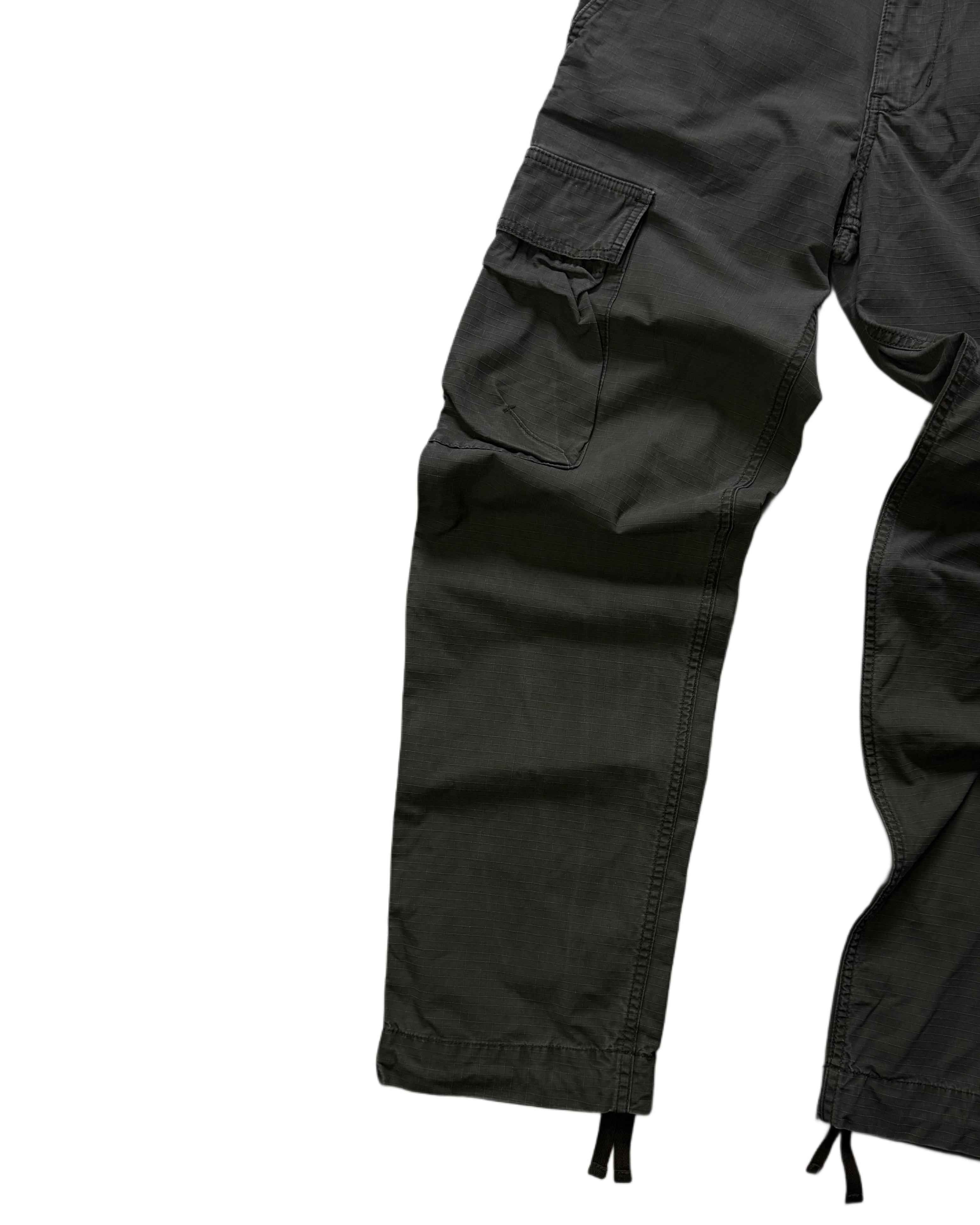 Vintage Carhartt Cargo Pants  Oxford Green (W28 L32) - Gods Thrift Athens
