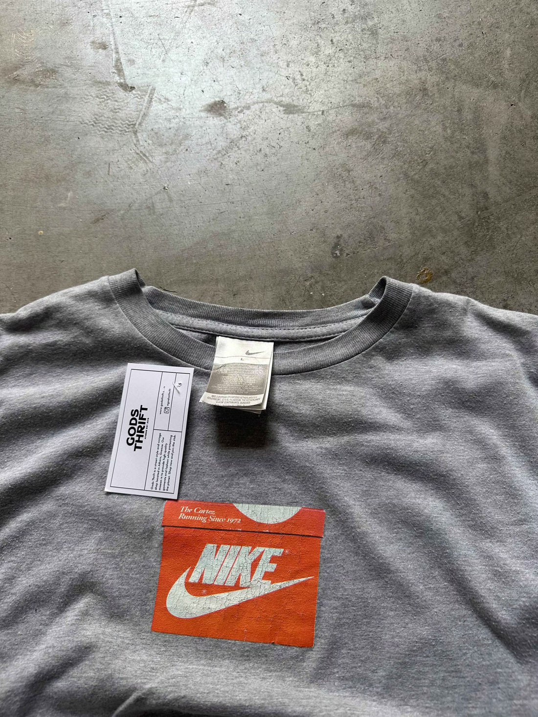 Nike Cortez 00s T-shirt (L) - Gods Thrift Athens