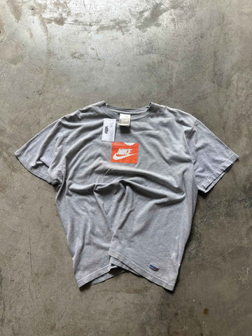Nike Cortez 00s T-shirt (L) - Gods Thrift Athens