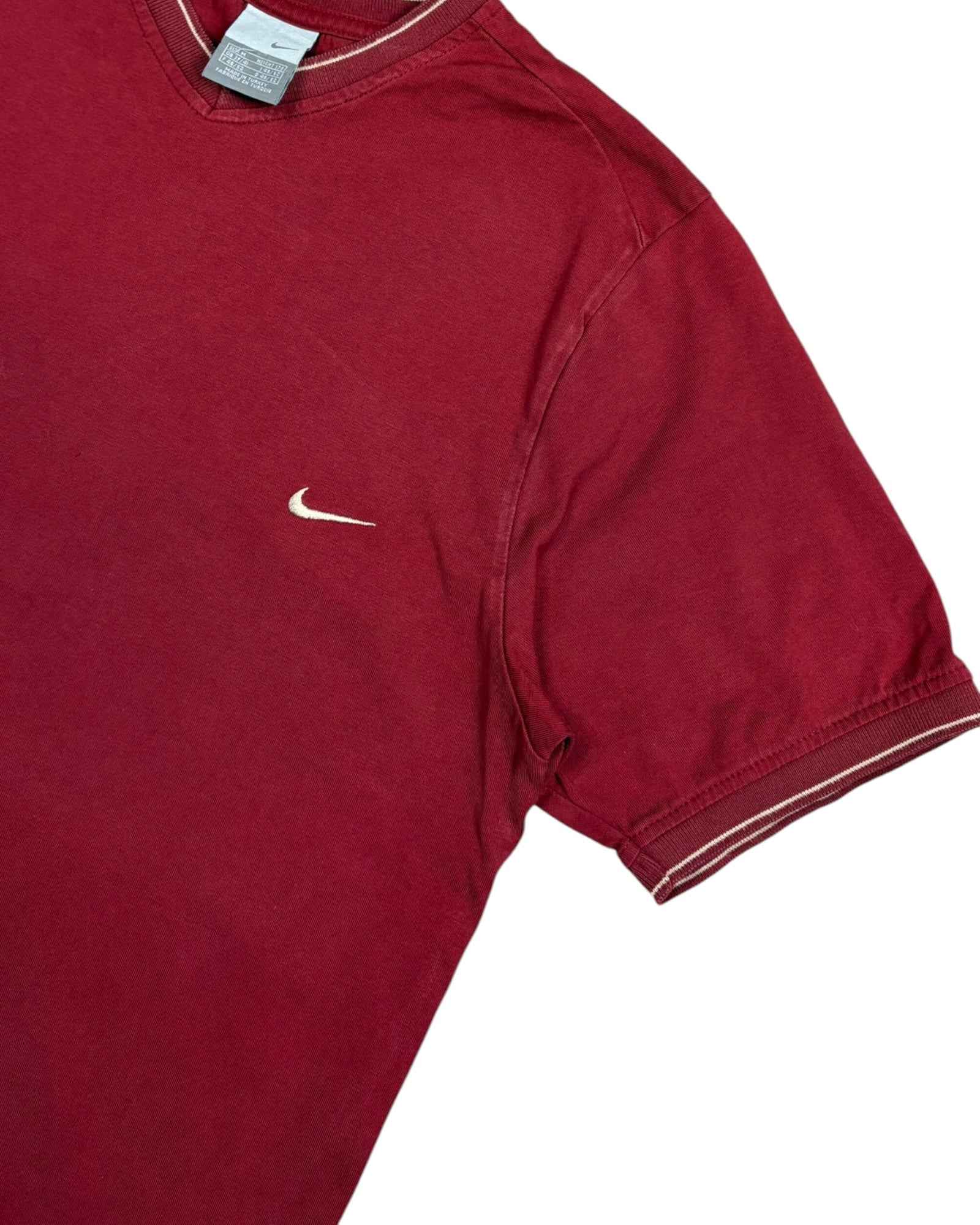 Vintage 00s Nike V-neck T-shirt | Red | Size M