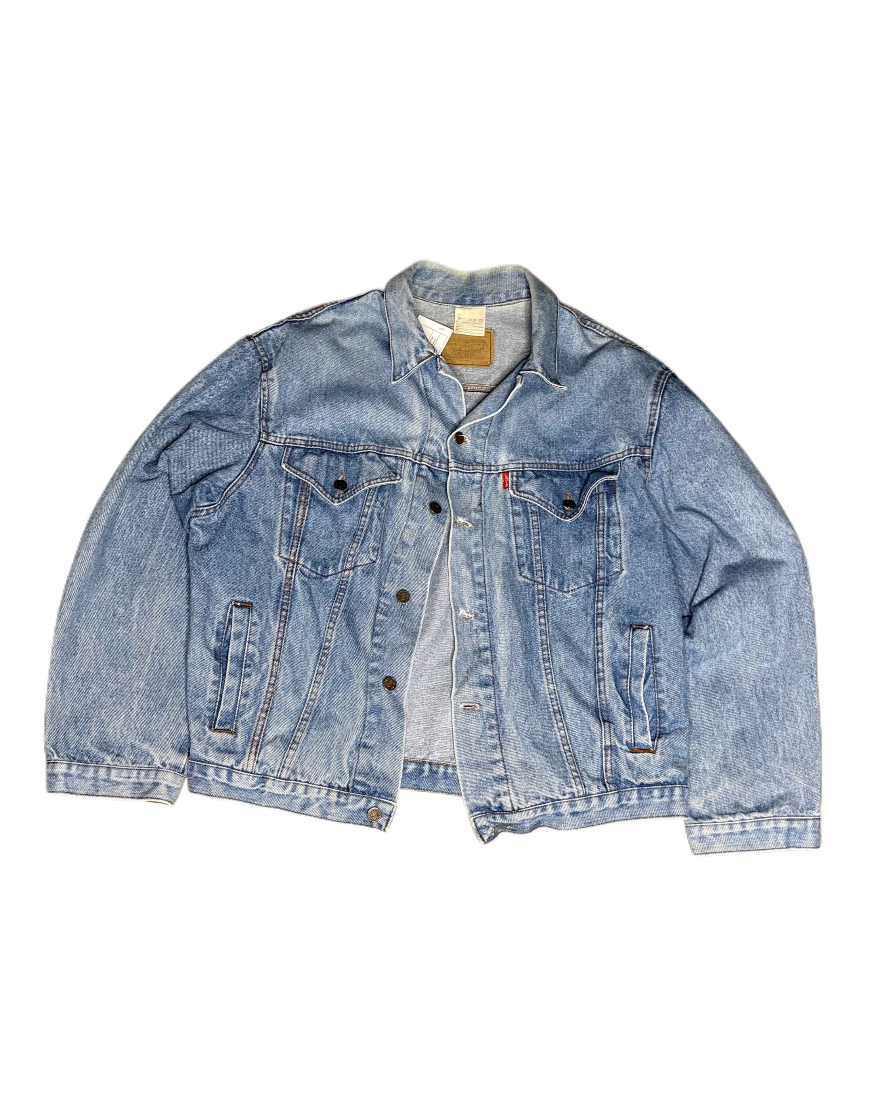 Vintage Levi's Denim Jacket (L) - Gods Thrift Athens